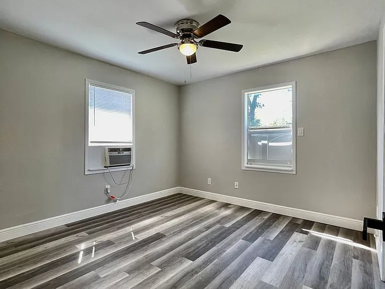 232 Camacho St — Photo 6