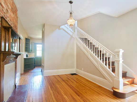 Foyer Looking Into Kitchen