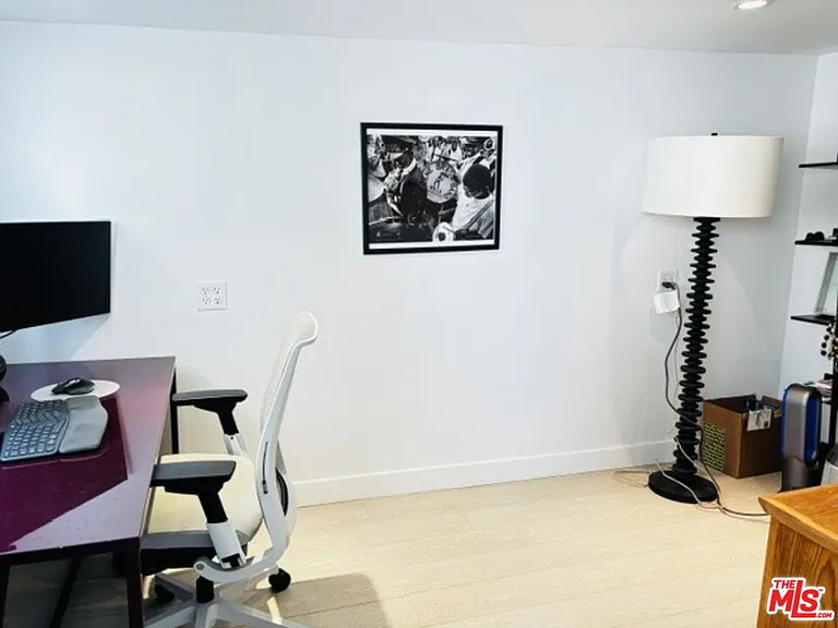 18101 Coastline Dr — Photo 24
