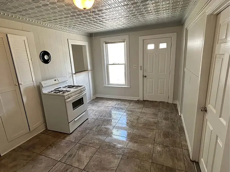 66 Worcester St — Photo 10