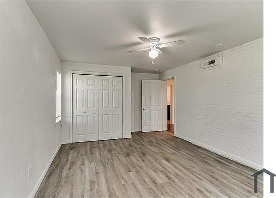 5th image of 1501 NE Grand Blvd