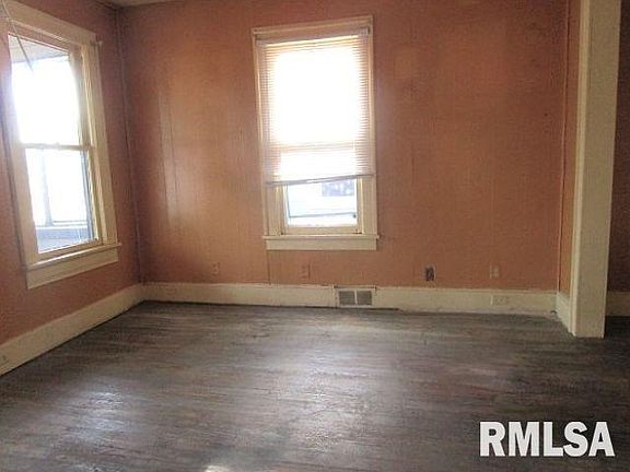 5th image of 1205 Margaret St