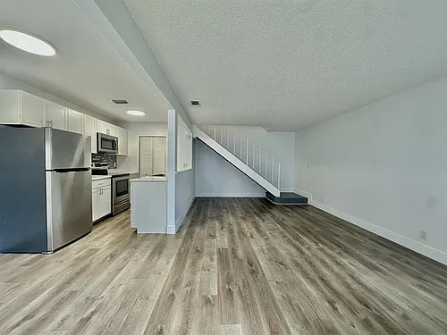801 W Tiffany Dr #3 Photo 1 801 W Tiffany Dr #3 Photo 1