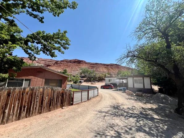 221 E 200 N, Moab, UT 84532