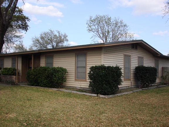 3rd image of 502 Reynolds Ave