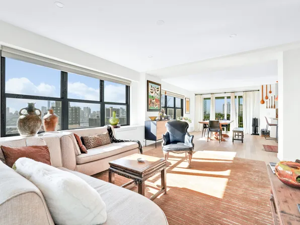 268 East Broadway image 9 of 38