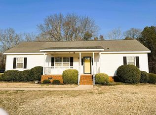 108 Glenn Forest Dr, Hodges, SC 29653