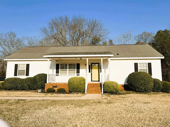 108 Glenn Forest Dr, Hodges, SC 29653