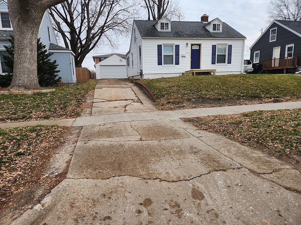 2731 B Ave NE, Cedar Rapids, IA 52402 Zillow