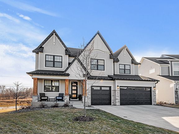 2nd image of 4470 Arbor Dr