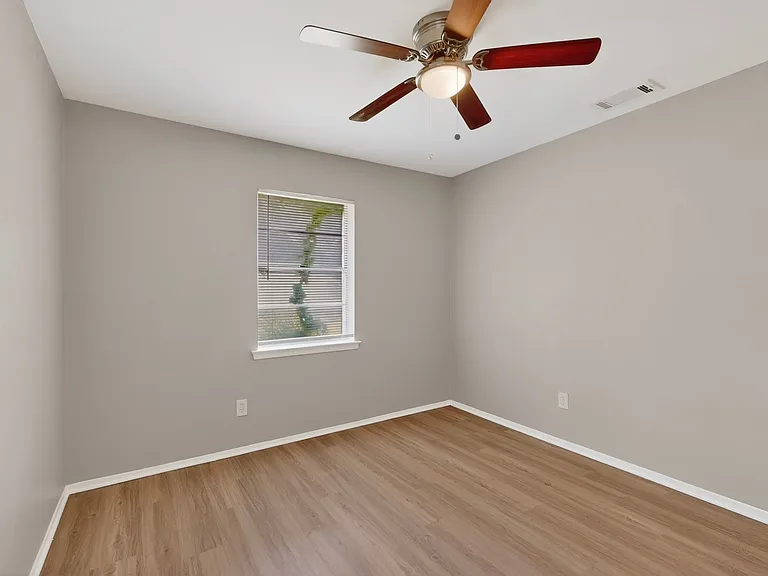 6601 Avalon Dr — Photo 12