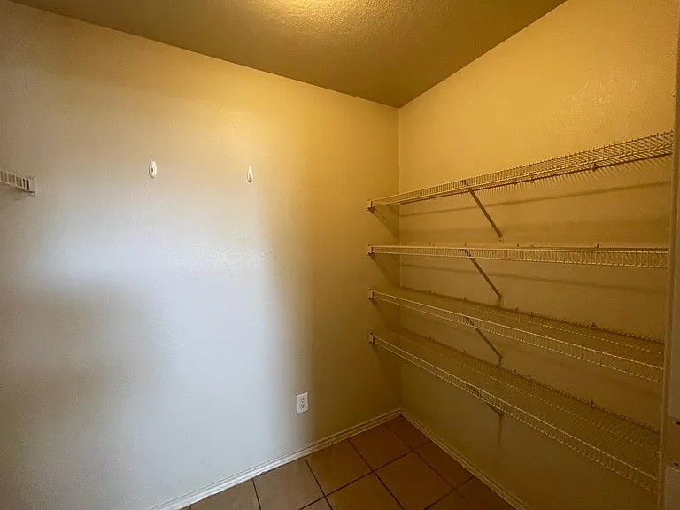 1812 Diamond Lake Trl — Photo 22