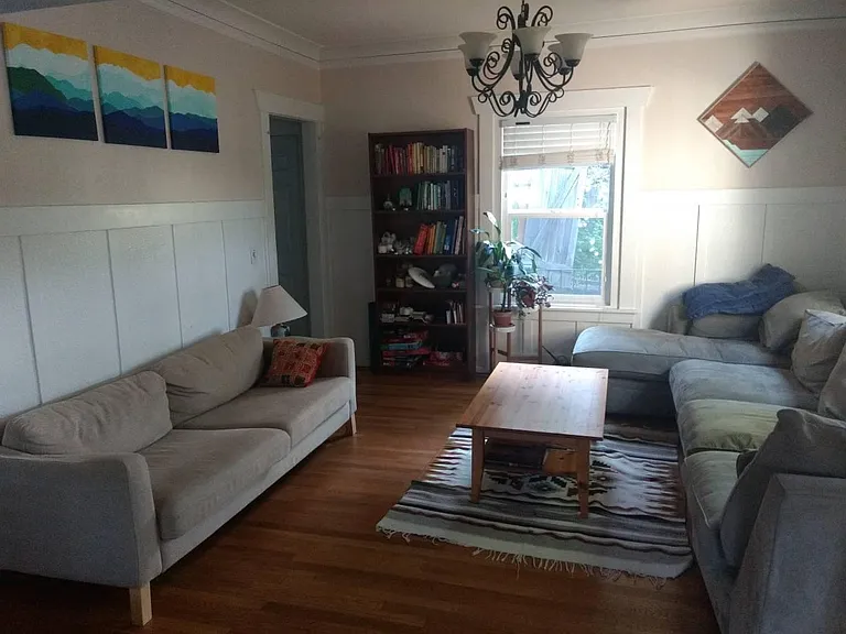 2609 E Union St #A — Photo 3
