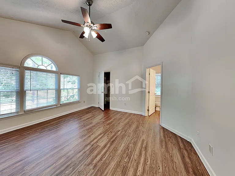 210 Wood Valley Ct — Photo 11