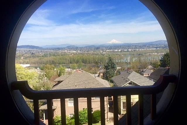 AMAZING view through victorian feature deck