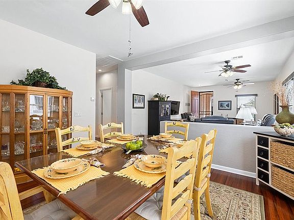 5th image of 40132 W Mary Lou Dr