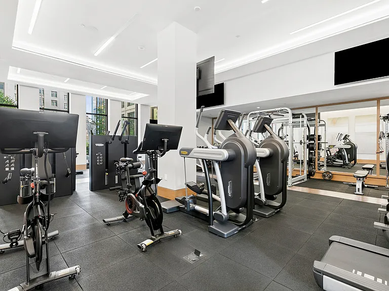 15 W 61st St #4M — Photo 7