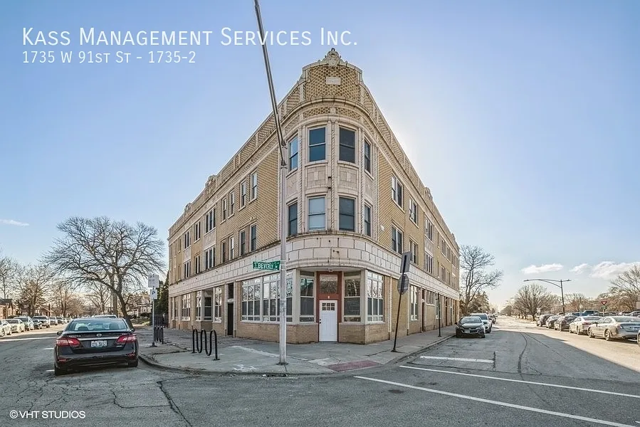 1723-45 W 91st/9101-09 S Beverly — Photo 2