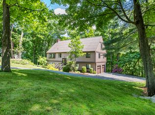 45 Rockwell Rd, Ridgefield, CT 06877