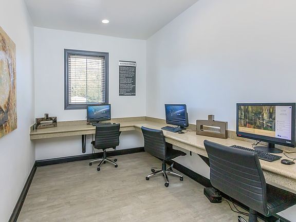 Business Center at Providence Uptown