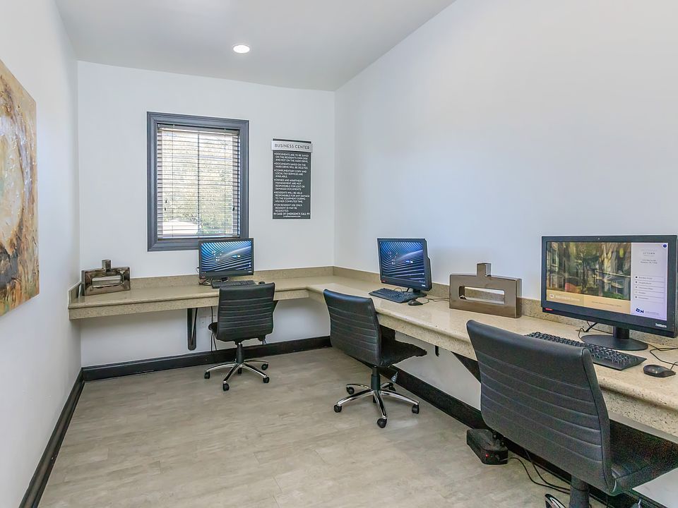 Business Center at Providence Uptown