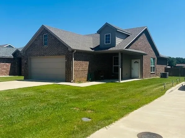 205 Cottonwood St, Calera, OK 74730