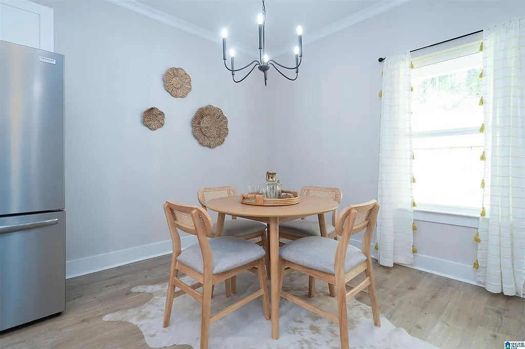 3 bed, 2.5 bath, 1612 sqft, $1,800 — Photo 4