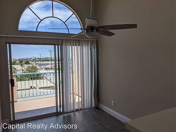 3rd image of 820 Redondo Ave #308