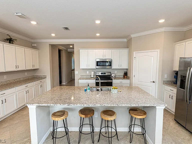 3650 Crimson Ln — Photo 4