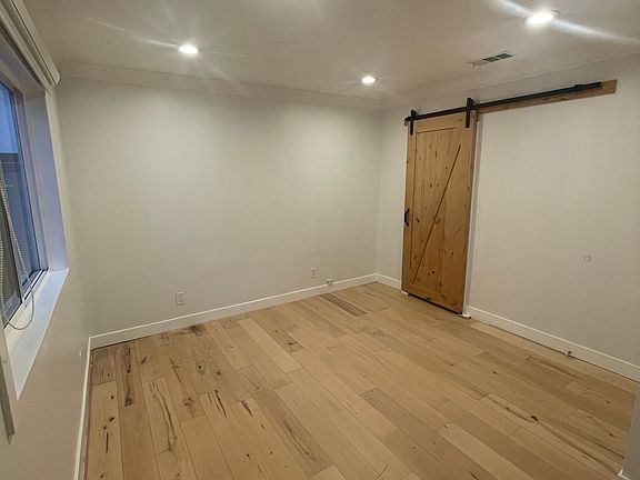 4th image of 1029 W 160th St