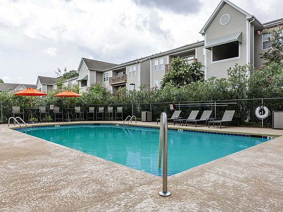 Outdoor Swimming Pool