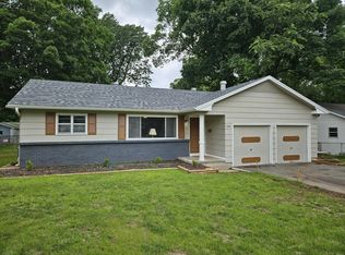 1955 S Fort Ave, Springfield, MO 65807