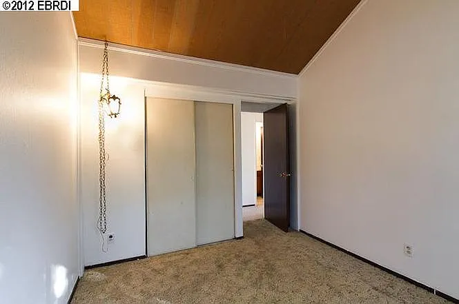 7435 Circle Hill Dr — Photo 11