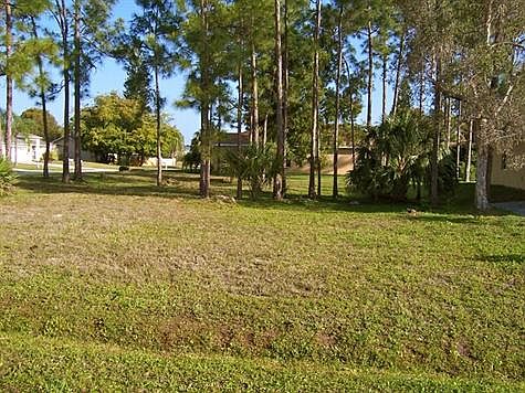 5th image of 10571 Landau Ln
