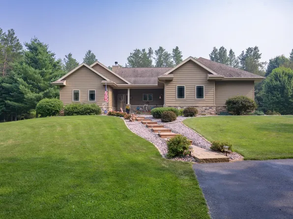 W5533 Meadow Dr, New Lisbon, WI 53950