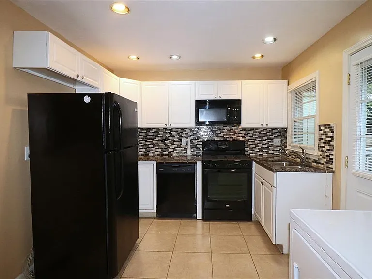 1761 Terry Mill Rd SE — Photo 5