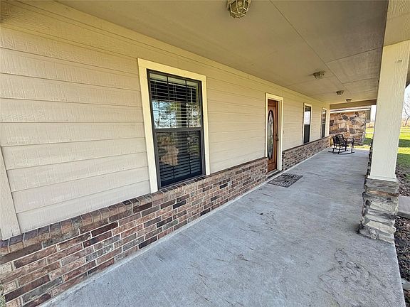 3rd image of 15903 County Road 621