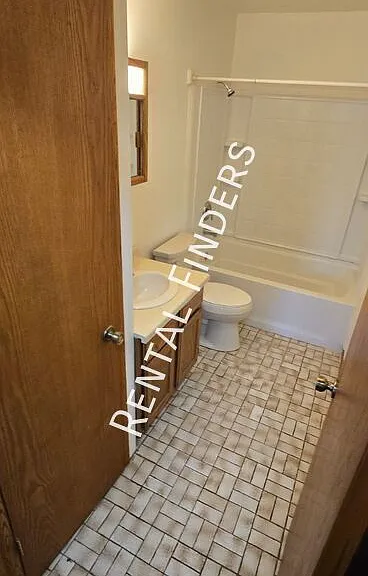 347 Dove St — Photo 7