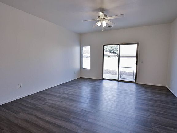 2nd image of 433 E Placita Lezna