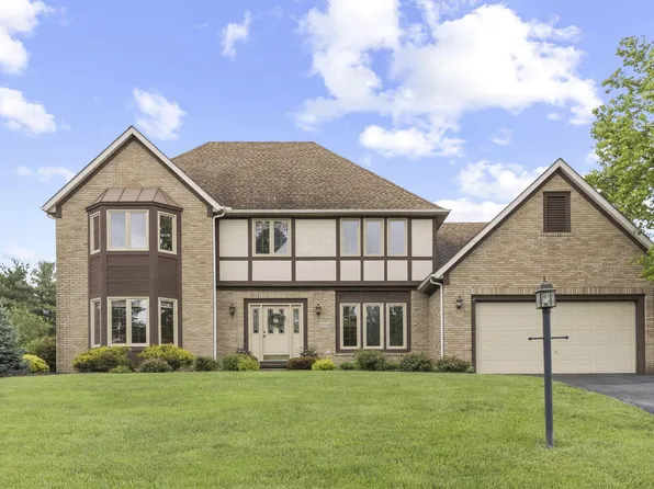 8538 Chateau Dr NW, Pickerington, OH 43147