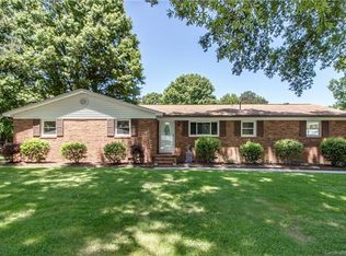 8533 Williamsburg Cres, Huntersville, NC 28078