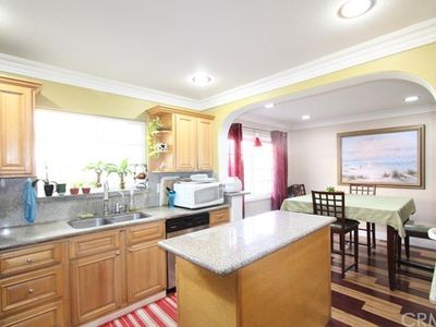 209 N Cooper St, Santa Ana, CA, 92703