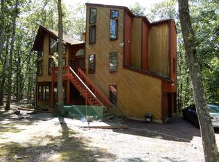 205 Summerton Cir, East Stroudsburg, PA