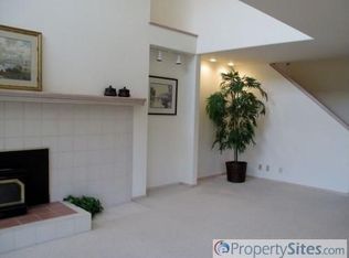 610 Daley St APT A, Edmonds, WA 98020