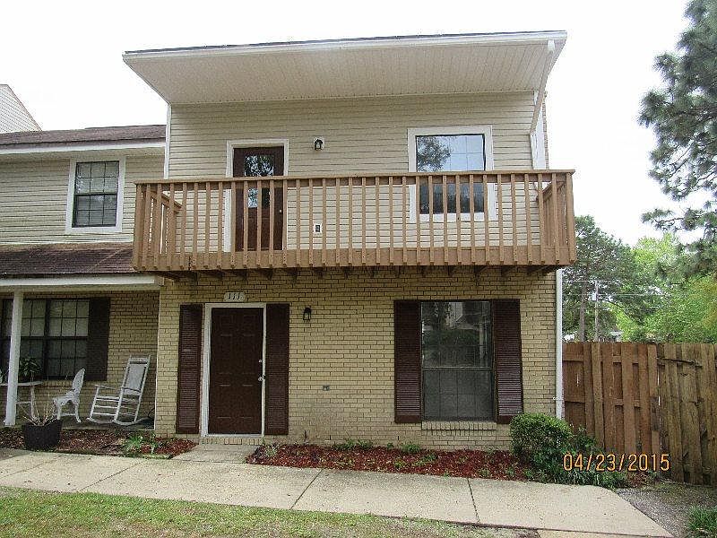 2nd image of 111 4th Ave #111