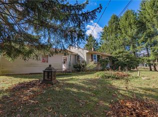 4080 Huckleberry Rd S, Allentown, PA 18104