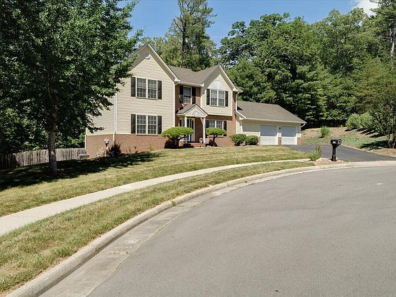 3rd image of 4870 Hickory Ridge Ct