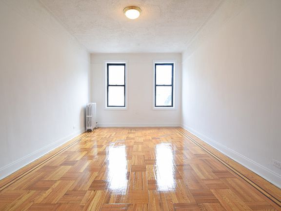 Cedar Arms - Living Room - DTC-FOC