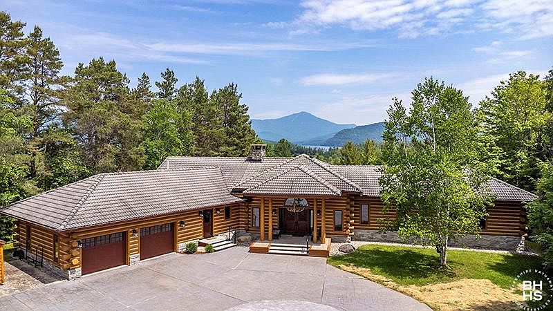 1st image of 206 Algonquin Dr