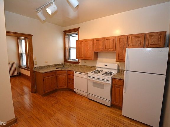 1415 Cuyler Kitchen